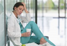 Trabajar demasiado o levantar mucho peso factores para no quedar embarazada: Estudio