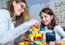 Pedagogías alternativas: ¿cómo son las clases en los colegios Waldorf y Montessori?